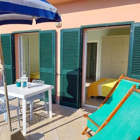 Bilocale Con Terrazzo Vista Mare Appartement Cavo